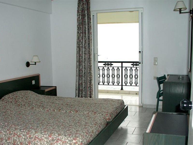 Porto Iliessa Hotel อาร์กาซี ภายนอก รูปภาพ